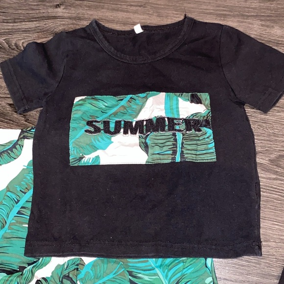 Set - Picture 2 of 3